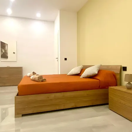 Alpha Apartment *