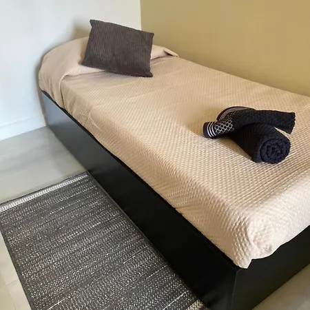 Alpha Apartment *