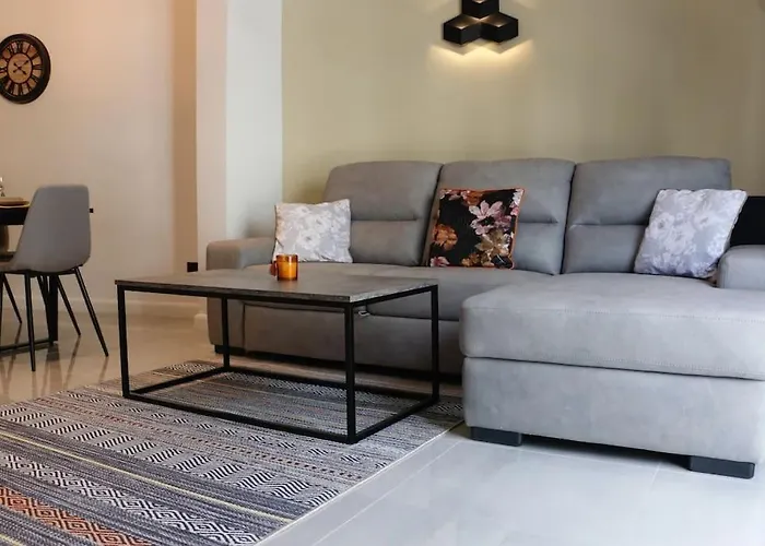 Alpha Διαμέρισμα Pietà